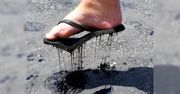 Jak usunąć asfalt i smołę z podeszwy buta, tak by jej nie zniszczyć? 3 sprawdzone sposoby