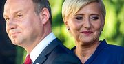 Andrzej Duda z żoną na sylwestrowej imprezie w szampańskich nastrojach! Ich selfie to hit internetu!