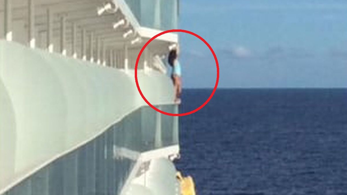 zdjęcie kobieta statek