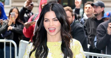 LOOK OF THE DAY: Jenna Dewan-Tatum w słonecznych barwach