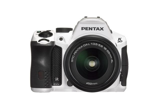 Pentax wprowadzi do sprzedaży nową lustrzankę