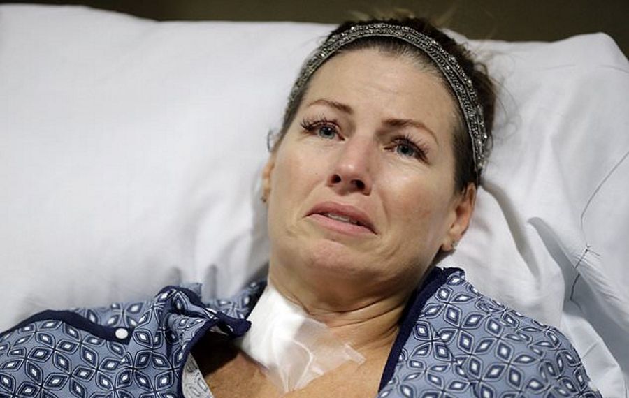 Pielęgniarka sama opatrzyła swoje rany po strzelaninie w Las Vegas. "Wiedziałam, że się wykrwawię"
