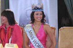 Miss świata wręczyła nagrody najlepszym kierowcom