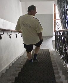 Rzucił butem, teraz przeprosił