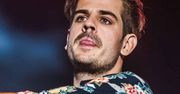 Taco Hemingway po miesiącach wraca na Instagram z nowym zdjęciem i rewolucyjnymi wieściami. Jego post wywołał euforię. Nie brakuje reakcji Igi Lis