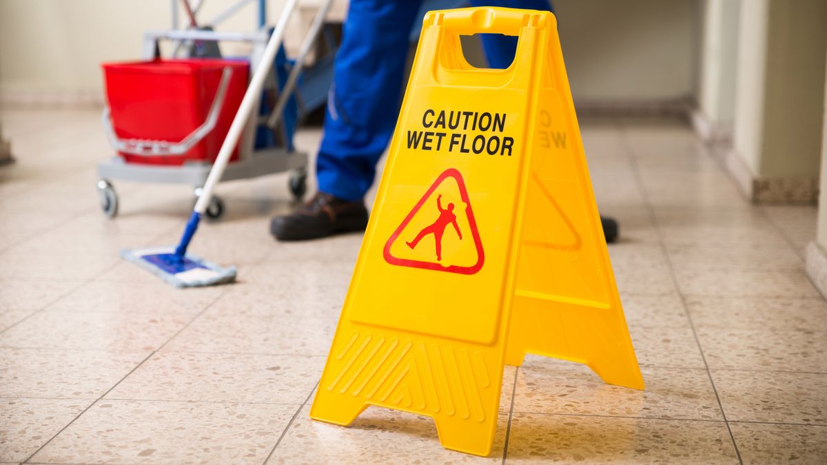 Wyłączenie dodatku stażowego z wynagrodzenia minimalnego miało zapewnić podwyżki w budżetówce. 