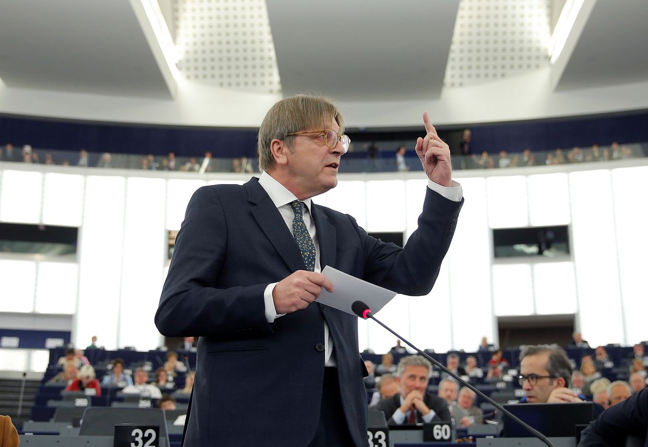 Guy Verhofstadt chce likwidacji Komisji Europejskiej. "Aby uratować Unię"