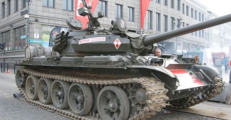 Czołg T-55 z instalacją LPG