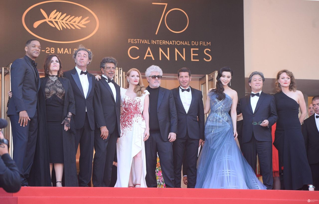 28-05-2017 Cannes

Czerwony dywan konczacy 70 Festiwal Filmowy w Cannes fot. P.Kibitlewski

 fot. P.Kibitlewski/ONS

SALES ONLY POLAND