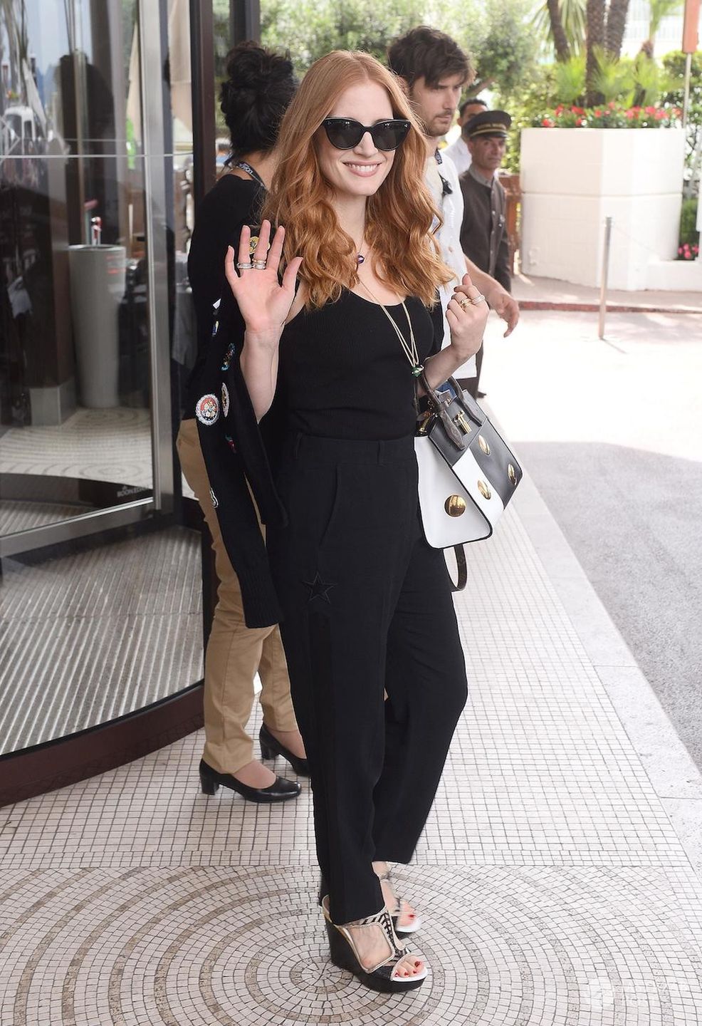 Jessica Chastain na spacerze w Cannes 2017