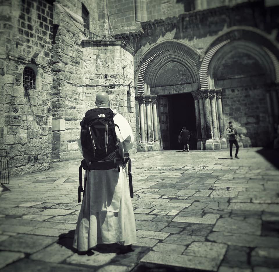 O. Adam Szustak doszedł do Jerozolimy. "Grób ciągle jest pusty"