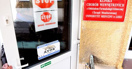 Zbiorowe zatrucie w koszarach w Łodzi. Ponad 40 studentów w szpitalu