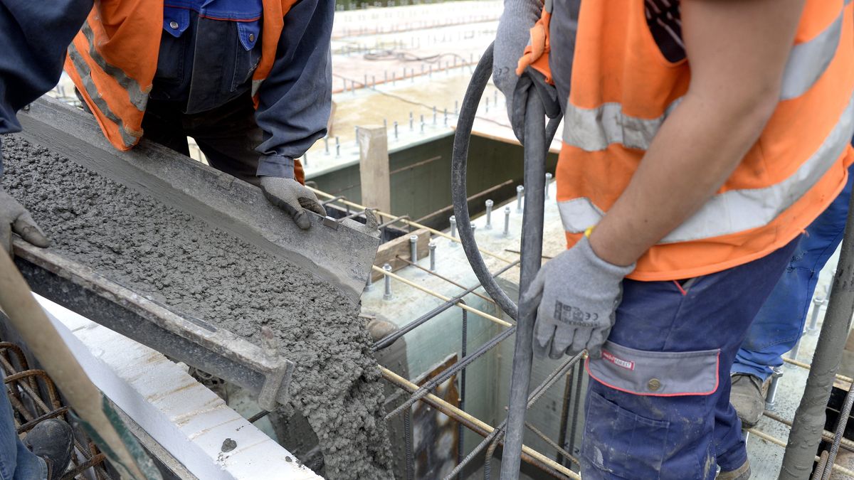 Spółka działa we wszystkich podstawowych sektorach branży budowlanej