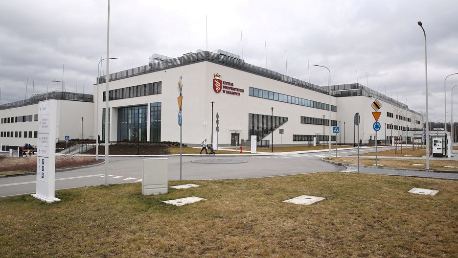 Koronawirus. Odwołane zabiegi w Szpitalu Uniwersyteckim w Krakowie