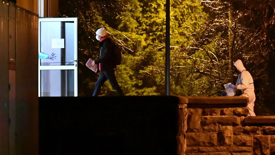 Koronawirus z Chin. Szpital we Wrocławiu przyjął grupę polskich turystów ewakuowanych z Wuhan