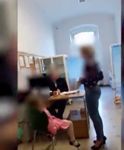 Chciał dowiedzieć się, czy otrzymają pomoc lekarską. Nagrał reakcję personelu