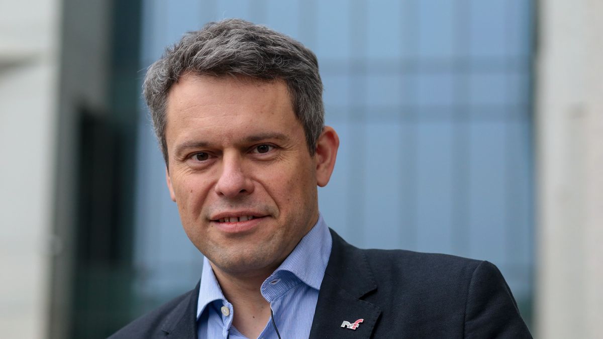 Filip Świtała, były wiceminister finansów.