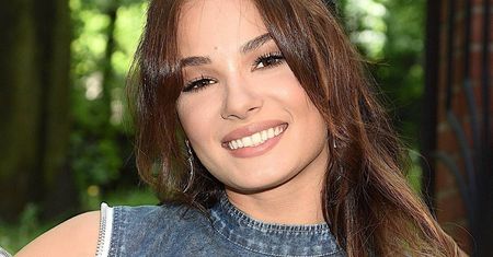 Natalia Szroeder nie może nachwalić się swoją "sesją w domciu". Piękne wnętrza, piękna kreacja i piękna ona