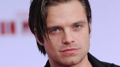 Sebastian Stan to amerykański aktor znany przede wszystkim z roli Bucky Barnesa i Zimowego Żołnierza z marvelowskiej serii o Kapitanie Ameryce