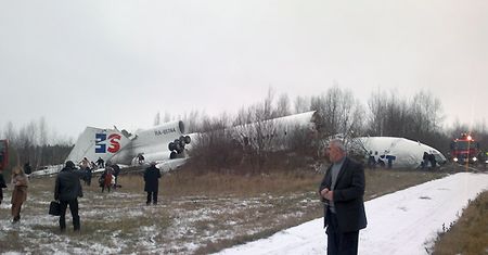 Katastrofa Tu-154 - 2 osoby zginęły, 83 rannych