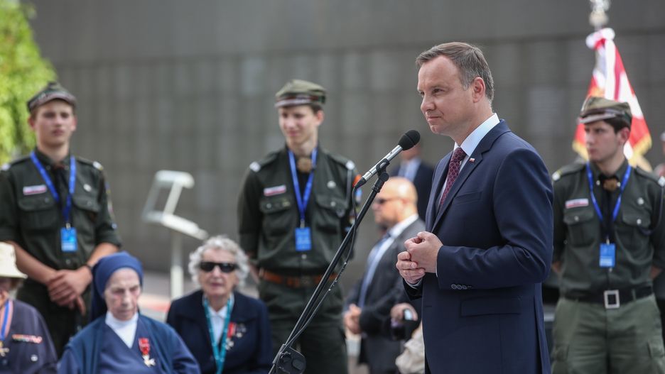 Prezydent Andrzej Duda podczas obchodów 73. rocznicy wybuchu Powstania Warszawskiego.