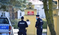 Koronawirus w Polsce. 200 osób zamknięte na kwarantannie w DPS w Psarach