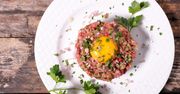 Tatar wołowy kontra "Żony Hollywood". Przysmak z "MasterChefa" zrobił furorę
