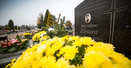 Ogień w mieszkaniu świadka ws. Jarosława Ziętary. Groźby były wcześniej