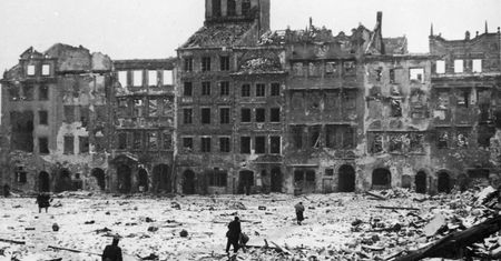 Co Warszawa straciła po wojnie? Kiedyś "była jak Paryż"