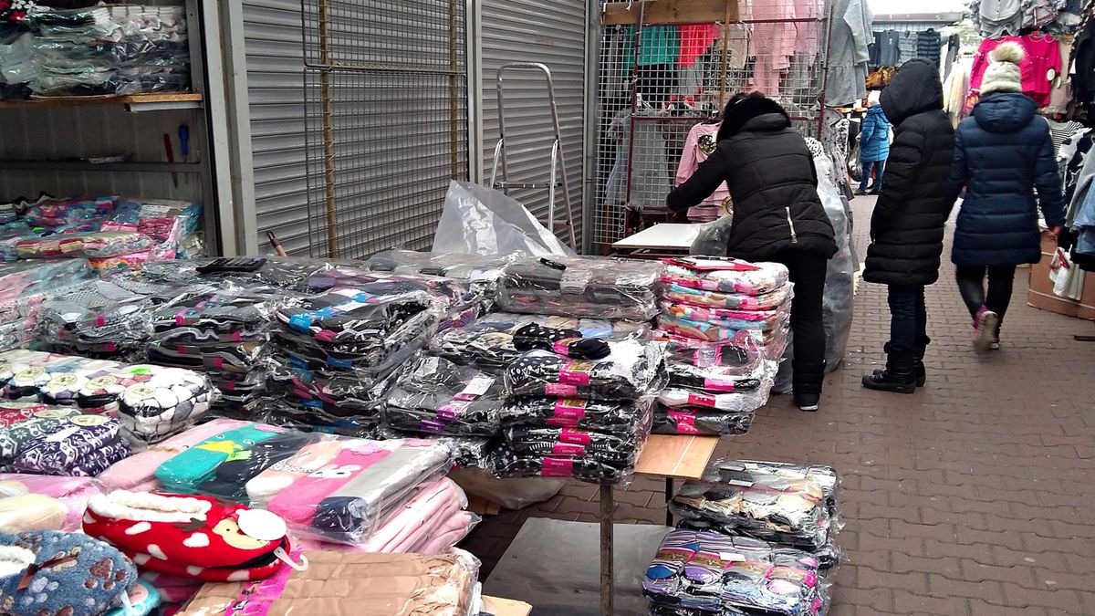 Pod pozorem handlu towarami z Azji, w Wólce Kosowskiej działała mafia VAT.