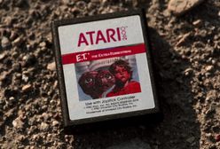 Ta gra była tak słaba, że ją… zakopano? Niezwykła historia “E.T.” i upadku Atari