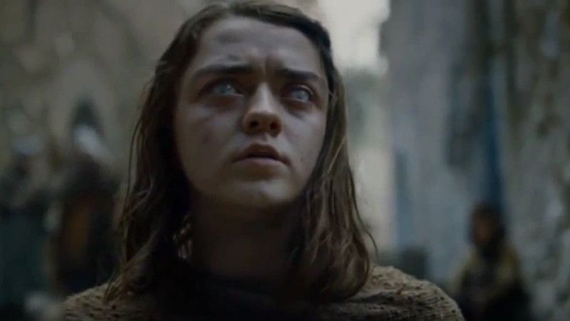 Maisie Williams wygadała się o swojej przyszłości w "Grze o Tron"? To niejedyna plotka, która zelektryzuje fanów