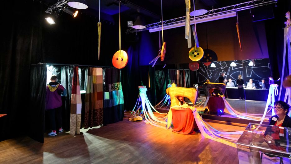 Wybory parlamentarne 2019. Lokal wyborczy w Czerwonaku (woj. wielkopolskie)