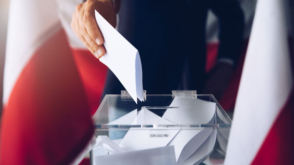 Wybory parlamentarne 2019. Jak głosować poza miejscem zamieszkania i przez pośrednika?
