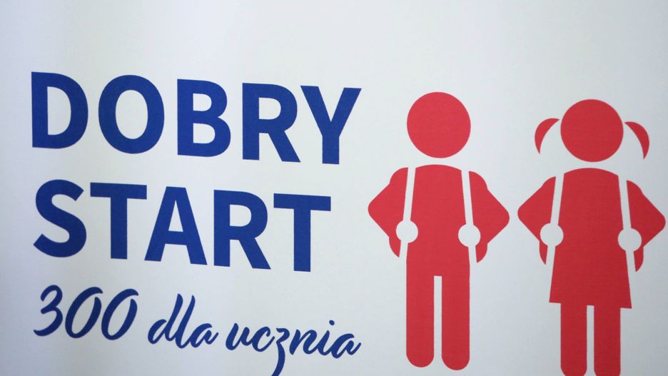 Wypłacono pierwsze 300 PLUS z programu "Dobry start".