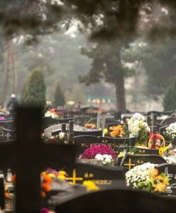 Pogrzeb ateistów w Polsce to nie lada problem. Księża nadal ich dyskryminują i zakazują wstępu na cmentarz