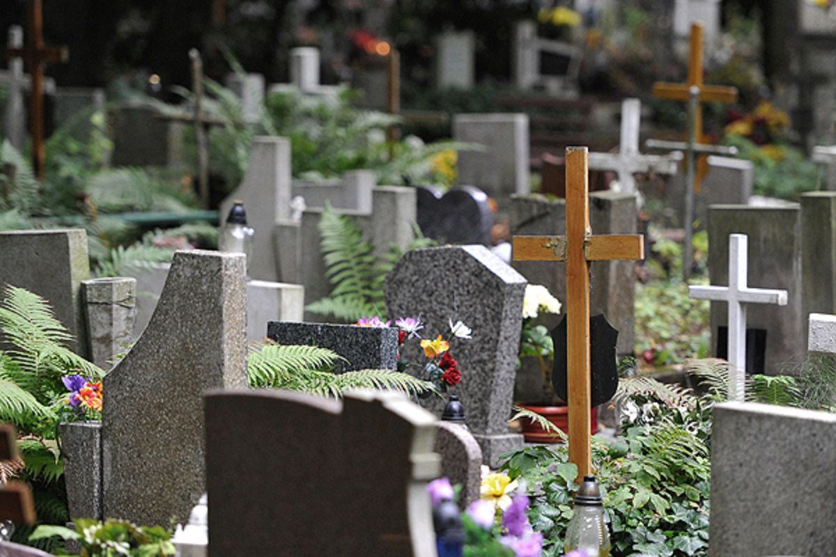 Zdewastował grób w Sosnowcu. "Miałem zatarg z synem zmarłego"