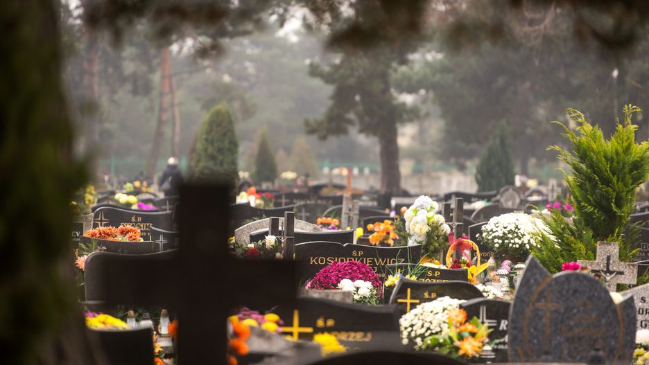 Prokuratura prowadzi ekshumacje ofiar katastrofy smoleńskiej od 2016 r.