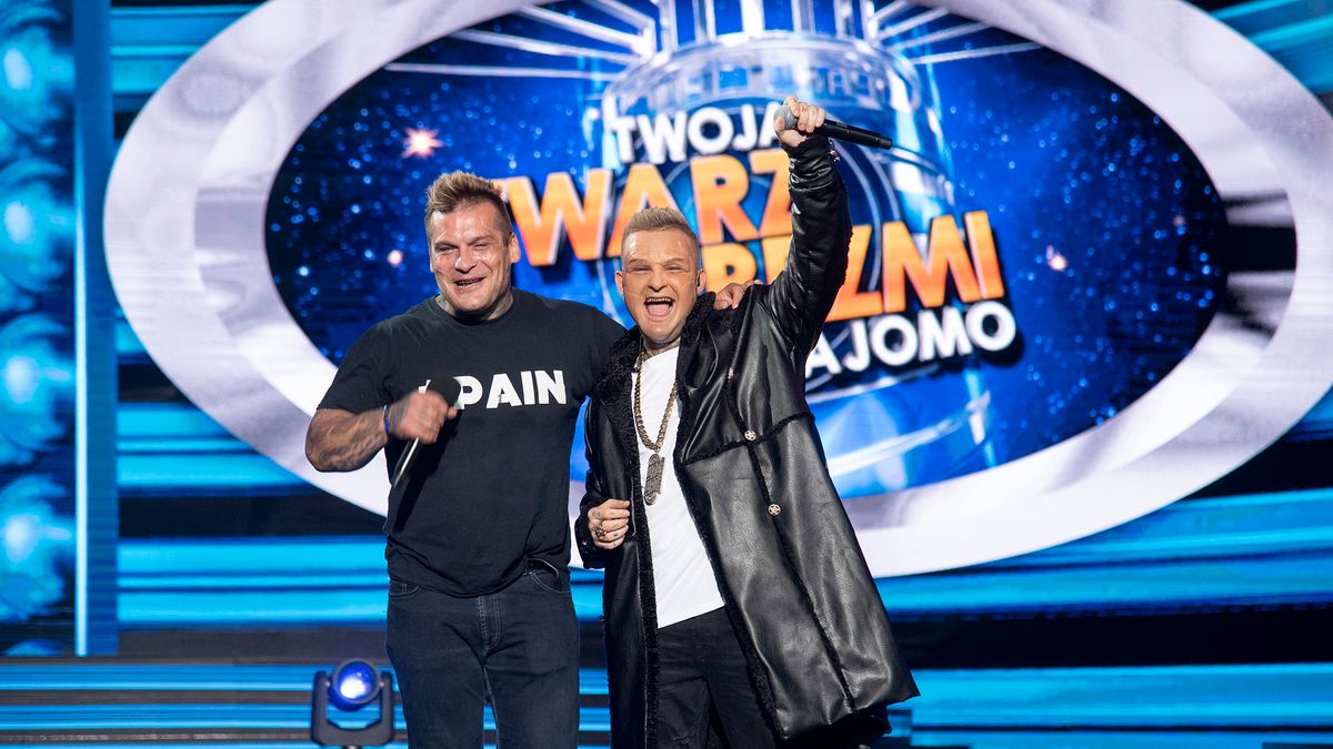 Bliźniacy? Na scenie pojawiło się dwóch Popków