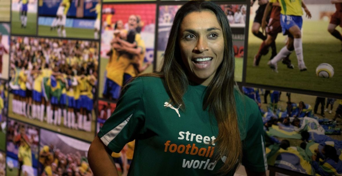 Marta Vieira da Silva Brazilian female football player Marta Vieira da Silva, podczas otwarcia wystawy "Futbol dla równości" w Muzeum Republiki w Rio de Janeiro, Brazylia 