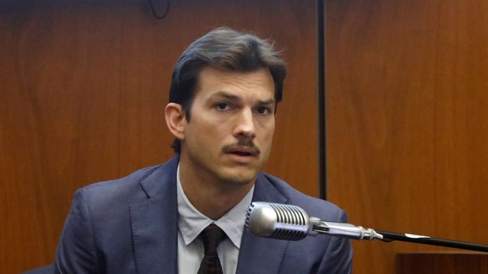 Ashton Kutcher zeznaje w procesie o morderstwo