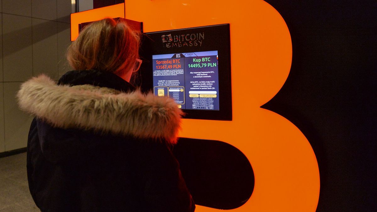 Bitcoin znowu zyskuje na wartości.