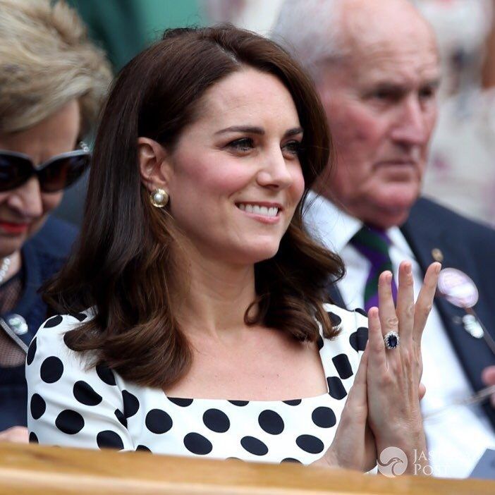 Księżna Kate w krótkich włosach na Wimbledonie