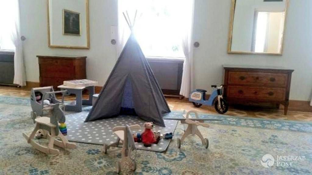 Pokój dla George'a i Charlotte w Warszawie