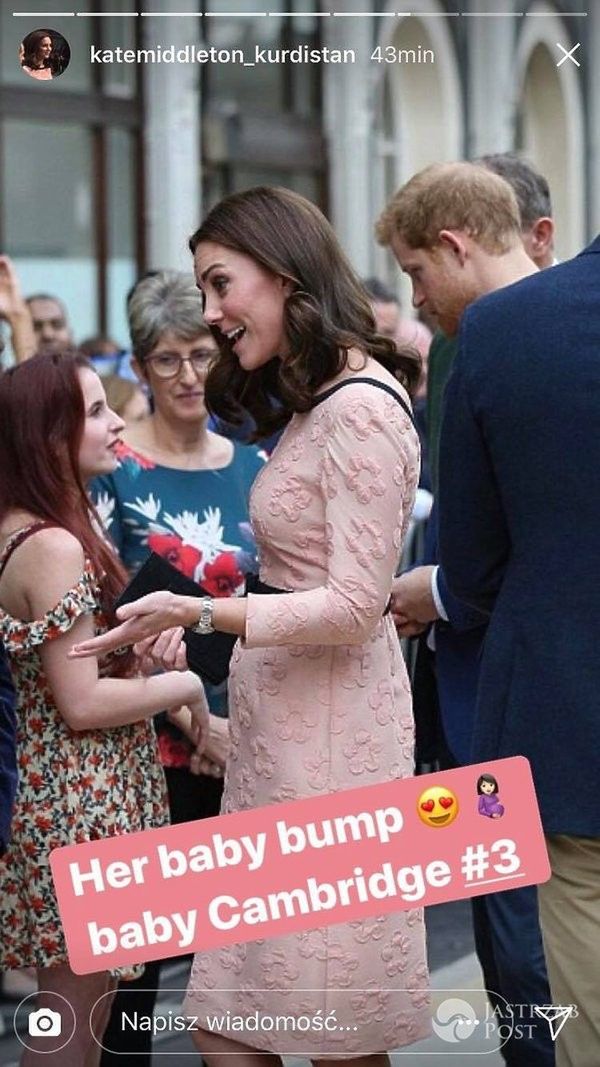 Szczęśliwa księżna Kate w różowej sukience