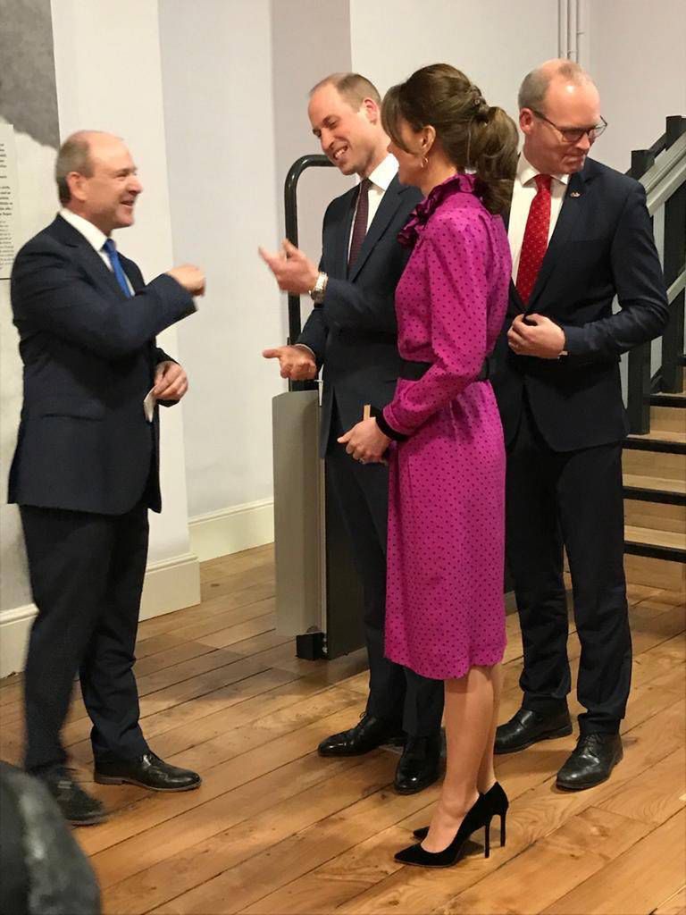 Księżna Kate w różowej sukience Oscar de la Renta w Dublinie