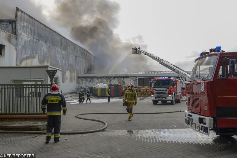 W szczytowym momencie w akcji ratunkowej brało udział około 65 jednostek straży pożarnej i 200 strażaków.