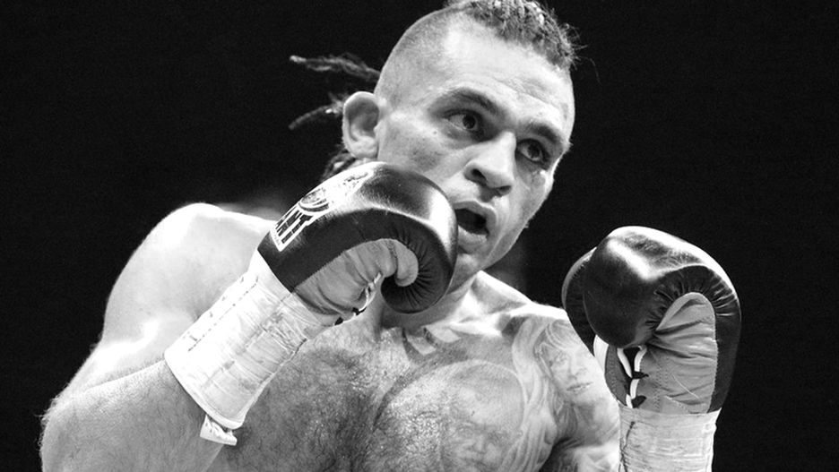 Są kolejne wątpliwości wokół samobójczej śmierci Dawida Kosteckiego.