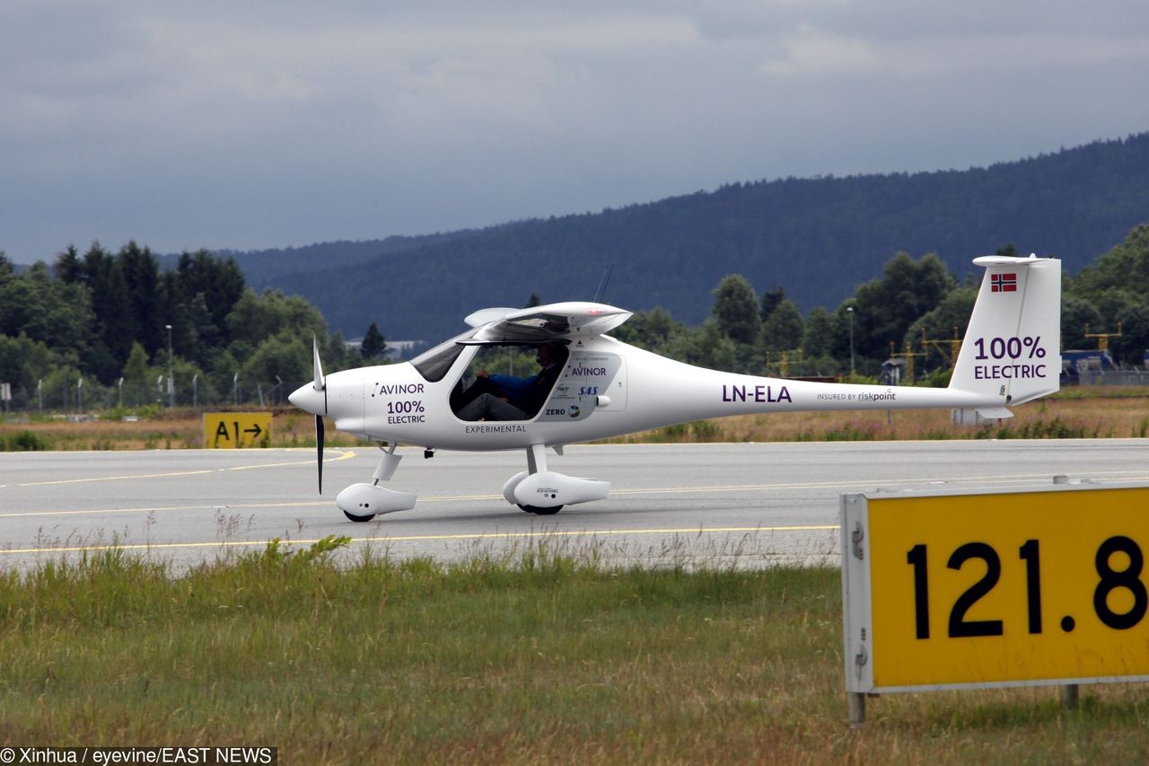 Norwegia.  Pierwszy samolot zasilany bateriami Alpha Electro G2 rozbił się na jeziorze