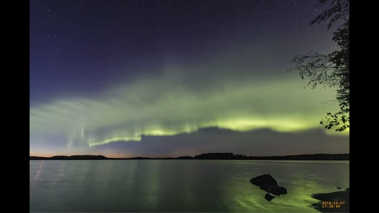 Odkryto nowy rodzaj zorzy polarnej. Przypomina rozświetlone wydmy